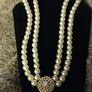 Pearl Necklace 1970s
